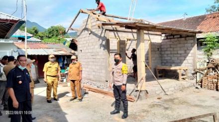 Monev Pengawasan Pelaksanaan Fisik Rumah Bantuan Bagi Korban Bencana Di Desa Pengulon